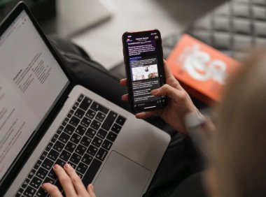 和手机成瘾说再见：如何不让手机蚕食你的大脑和生活